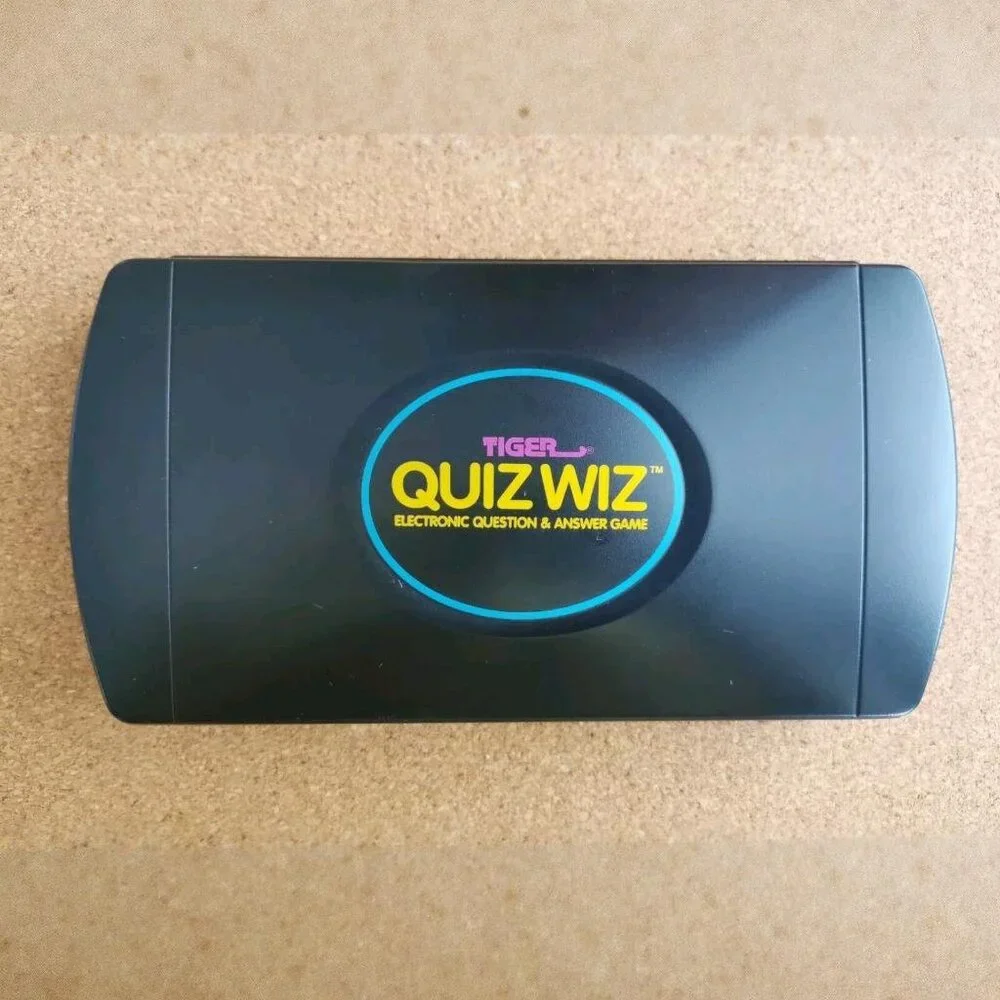 Quiz Wiz Tiger Electronics 1993 Electronic Handheld Question & Answer Game Works